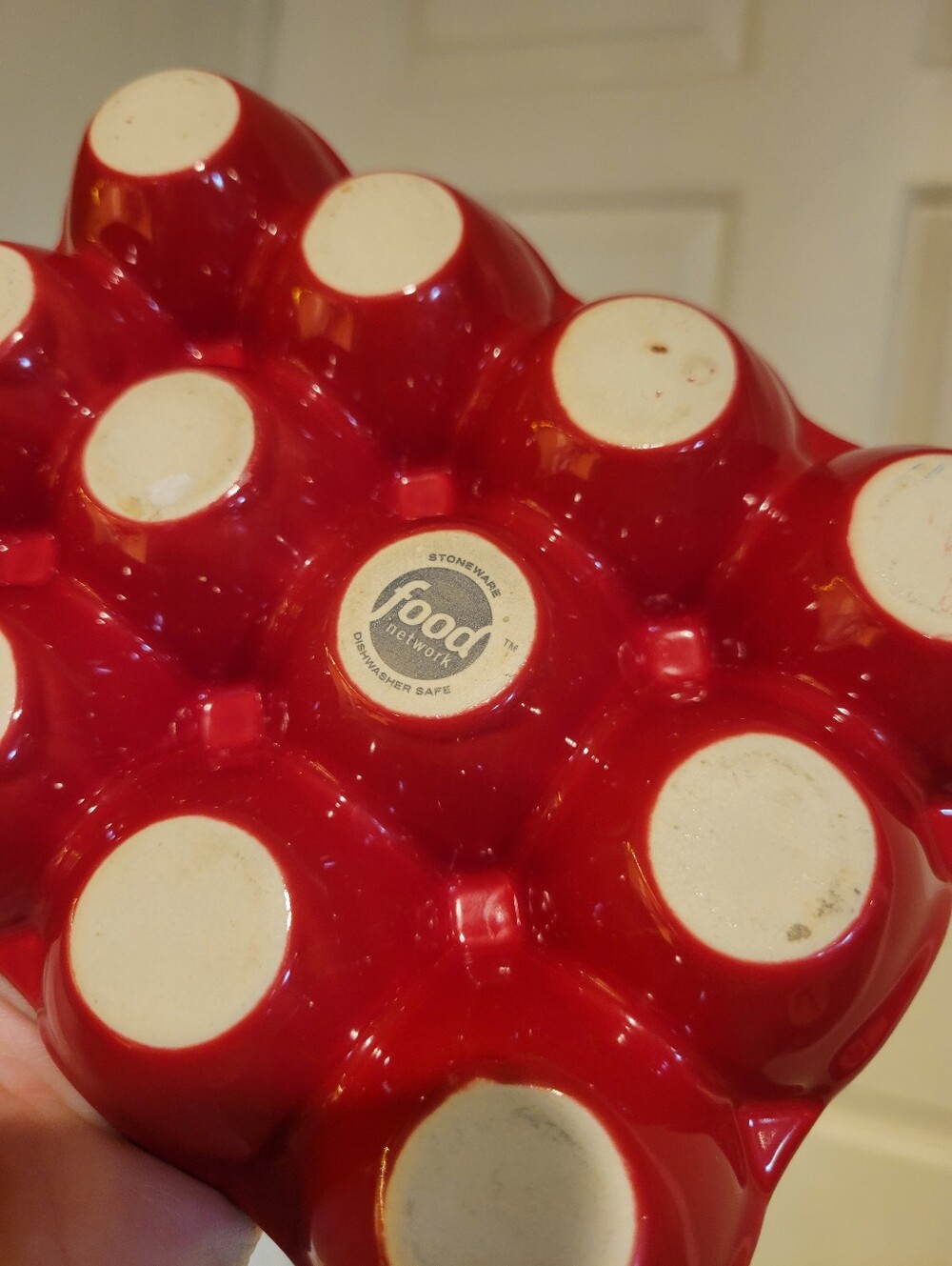 Red Ceramic Egg Tray - Picture 3 of 4
